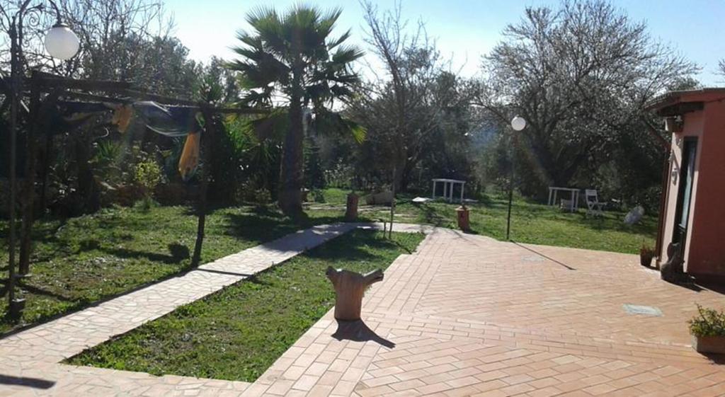 ノート Agriturismo Vita E Naturaヴィラ エクステリア 写真